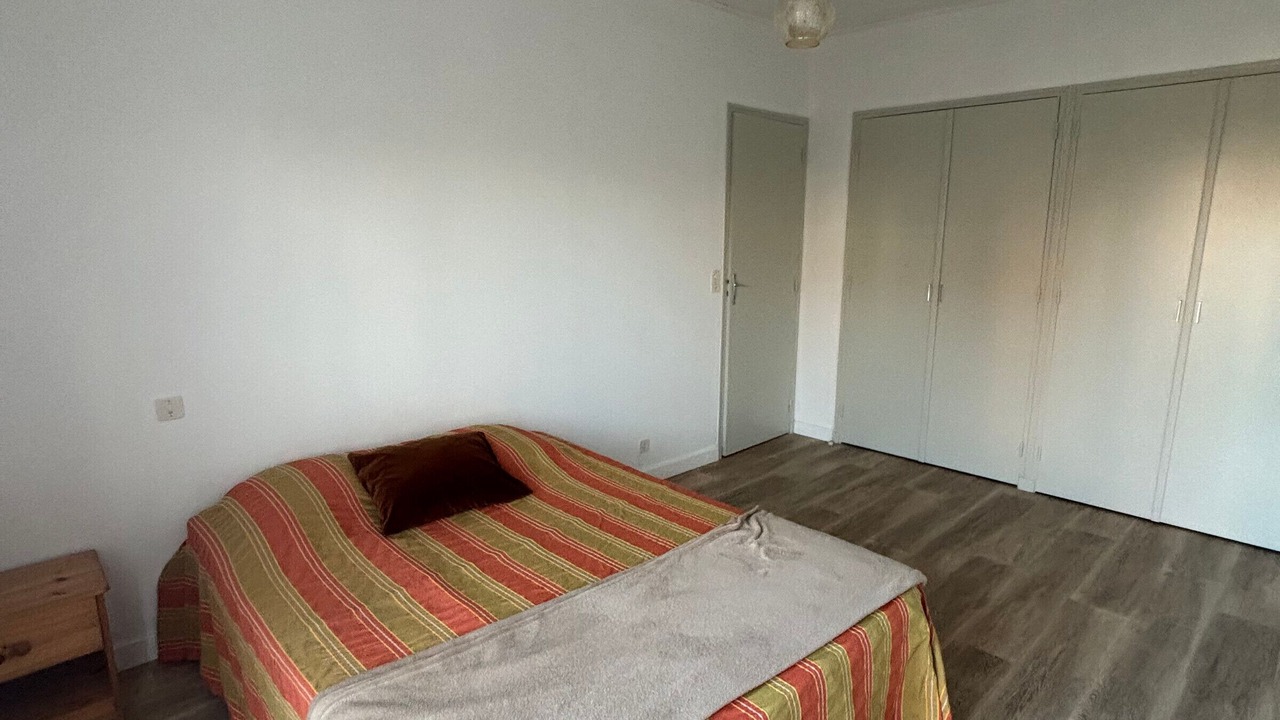 Photo of Bedroom in Gastes