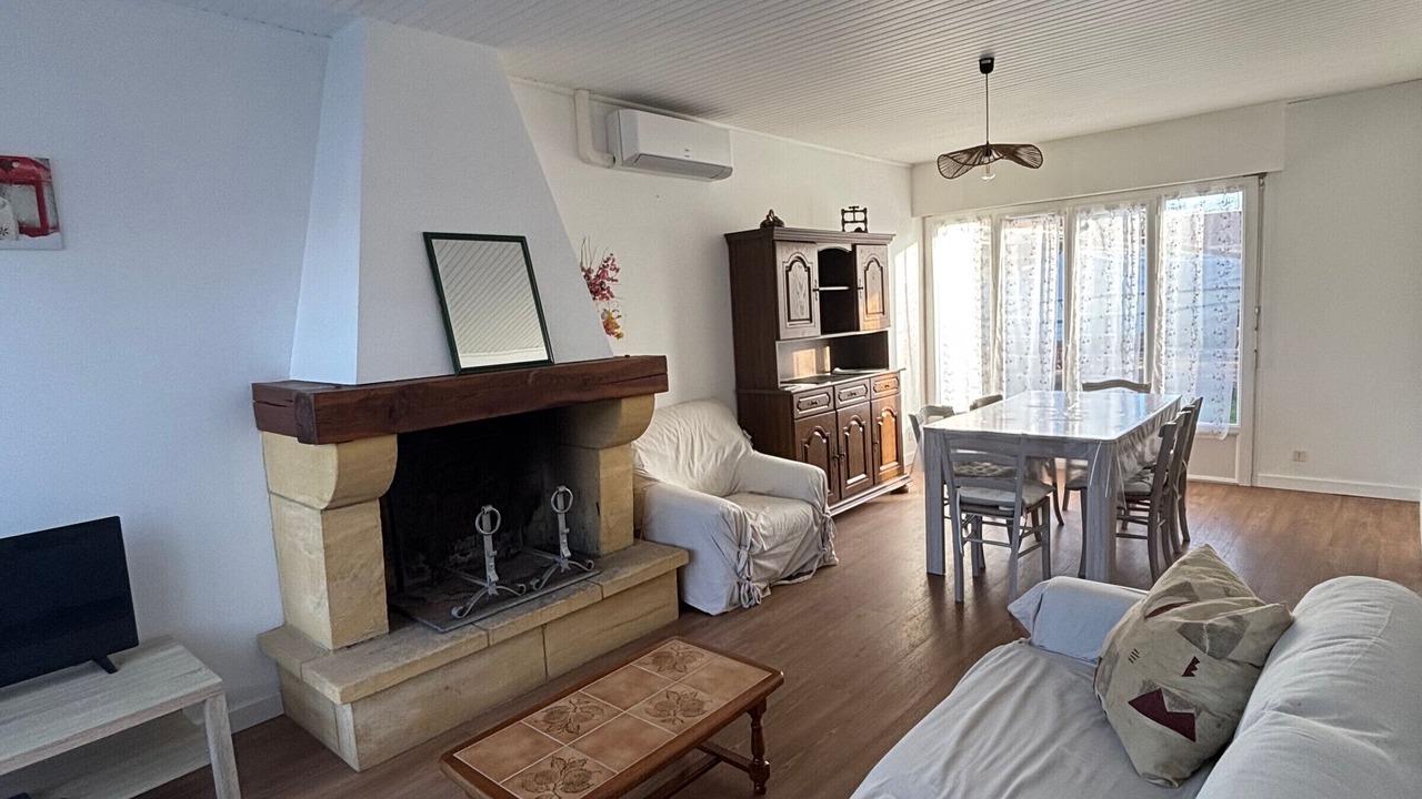 Photo of Livingroom in Gastes