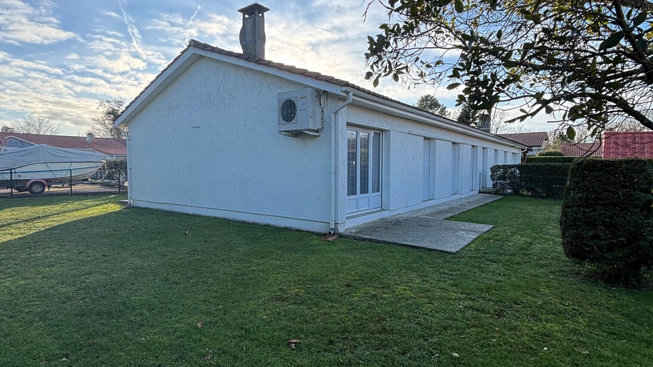 Photo of Outdoor in Gastes