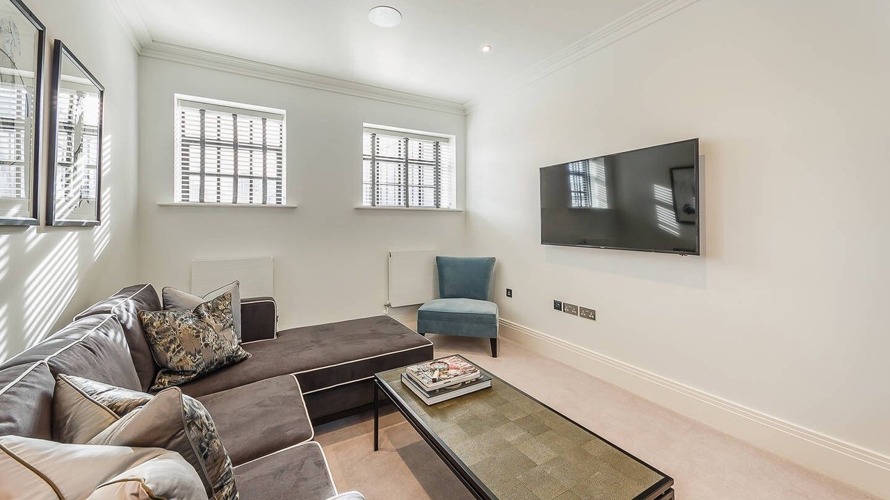 Photo of Livingroom in Hammersmith and Fulham