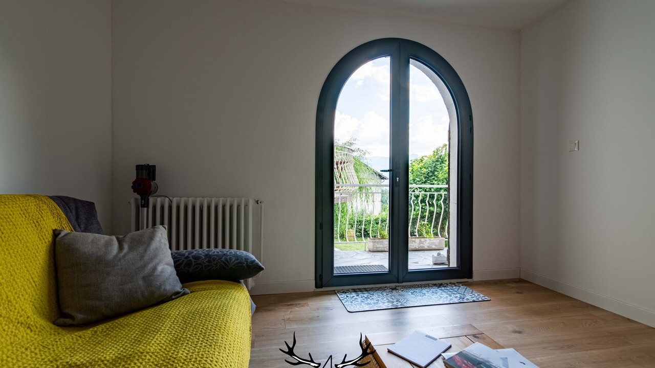 Photo of Livingroom in Saint-Andre-d'Embrun