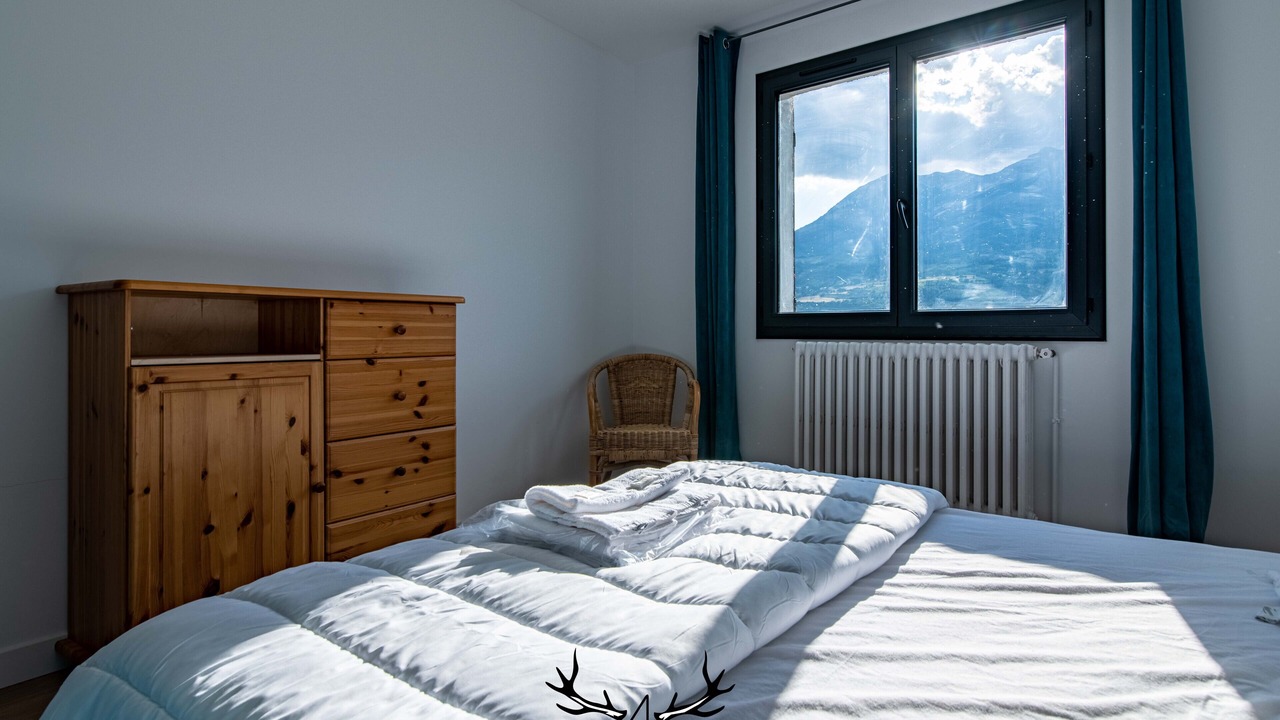 Photo of Bedroom in Saint-Andre-d'Embrun