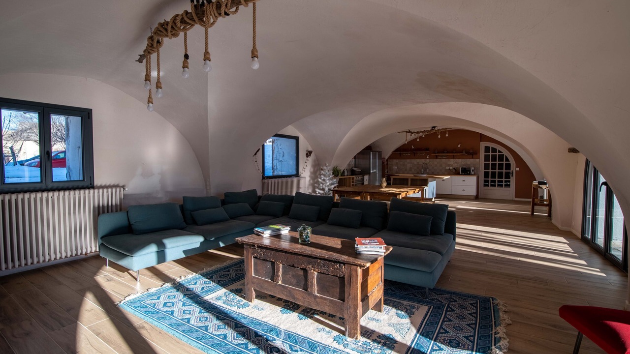 Photo of Livingroom in Saint-Andre-d'Embrun