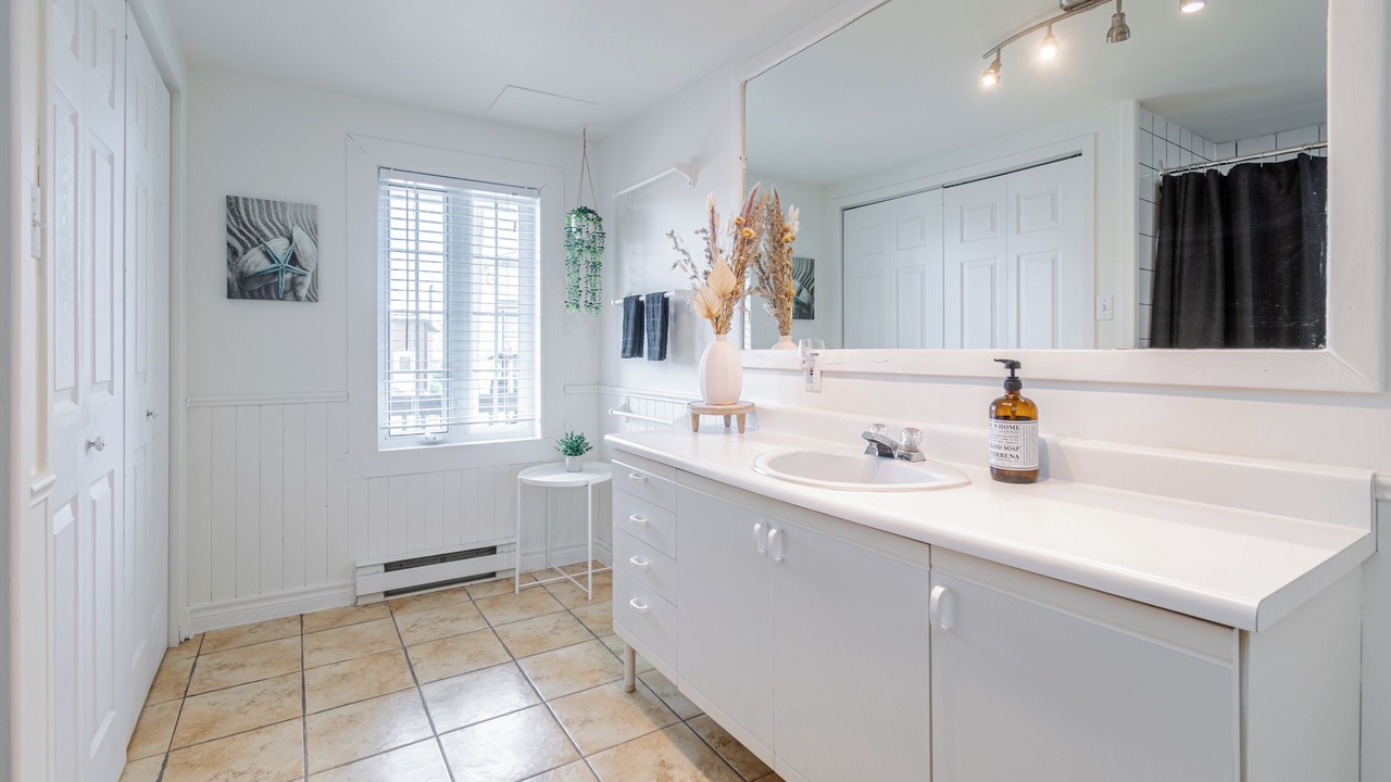 Photo of Bathroom in Petite-Riviere-Saint-Francois