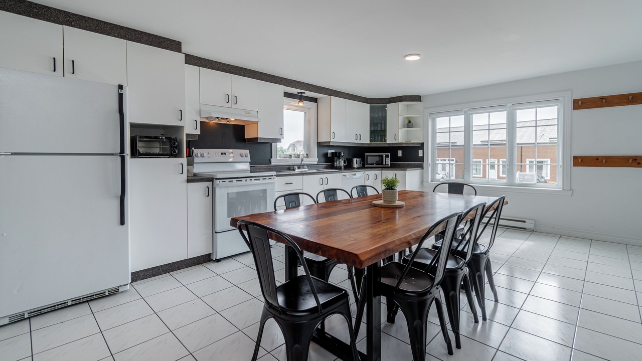 Photo of Kitchen in Petite-Riviere-Saint-Francois