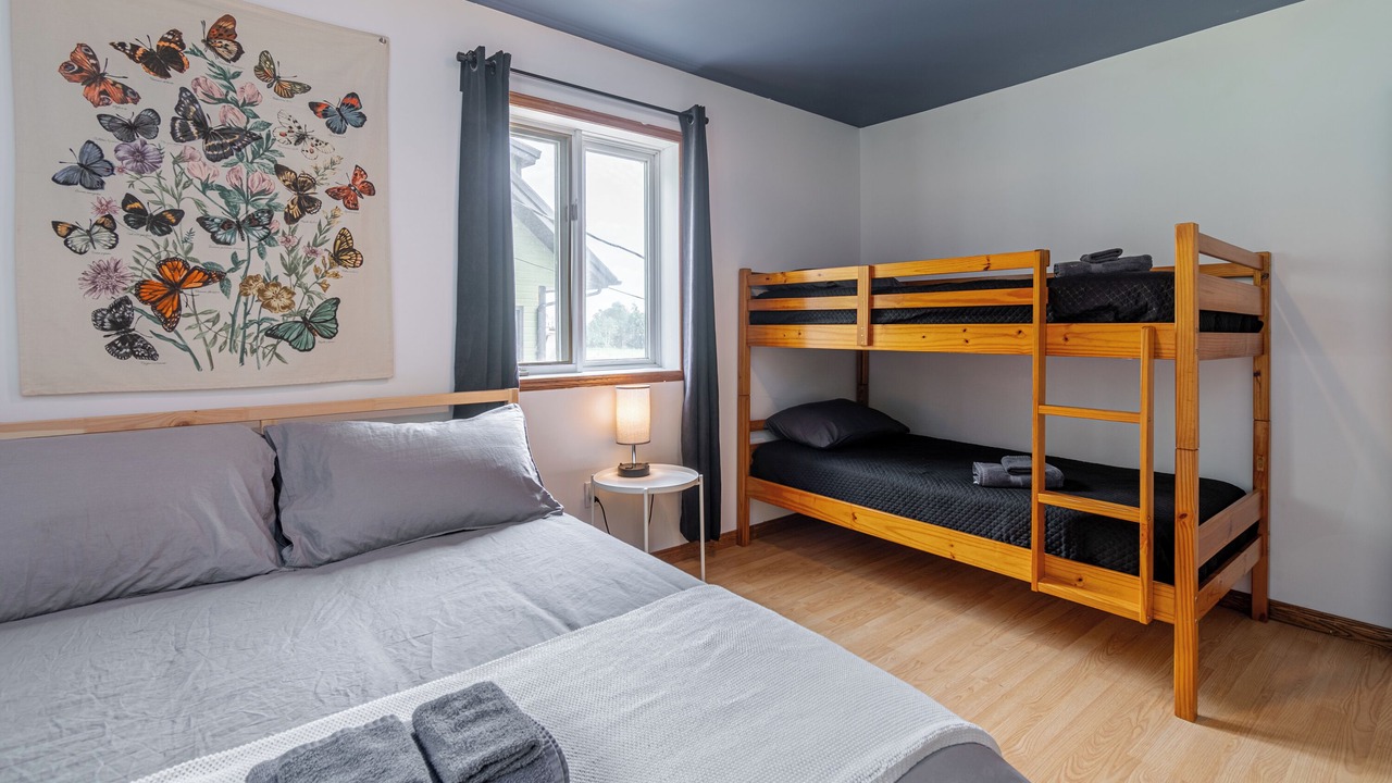 Photo of Bedroom in Petite-Riviere-Saint-Francois