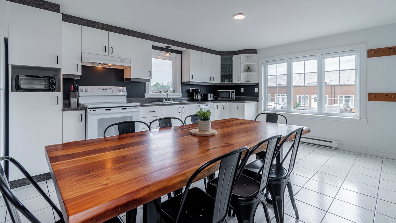 Photo of Kitchen in Petite-Riviere-Saint-Francois