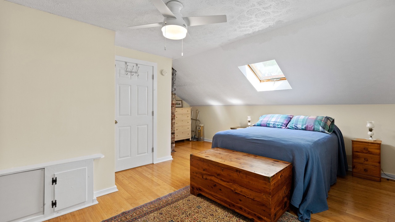 Photo of Others in Standish