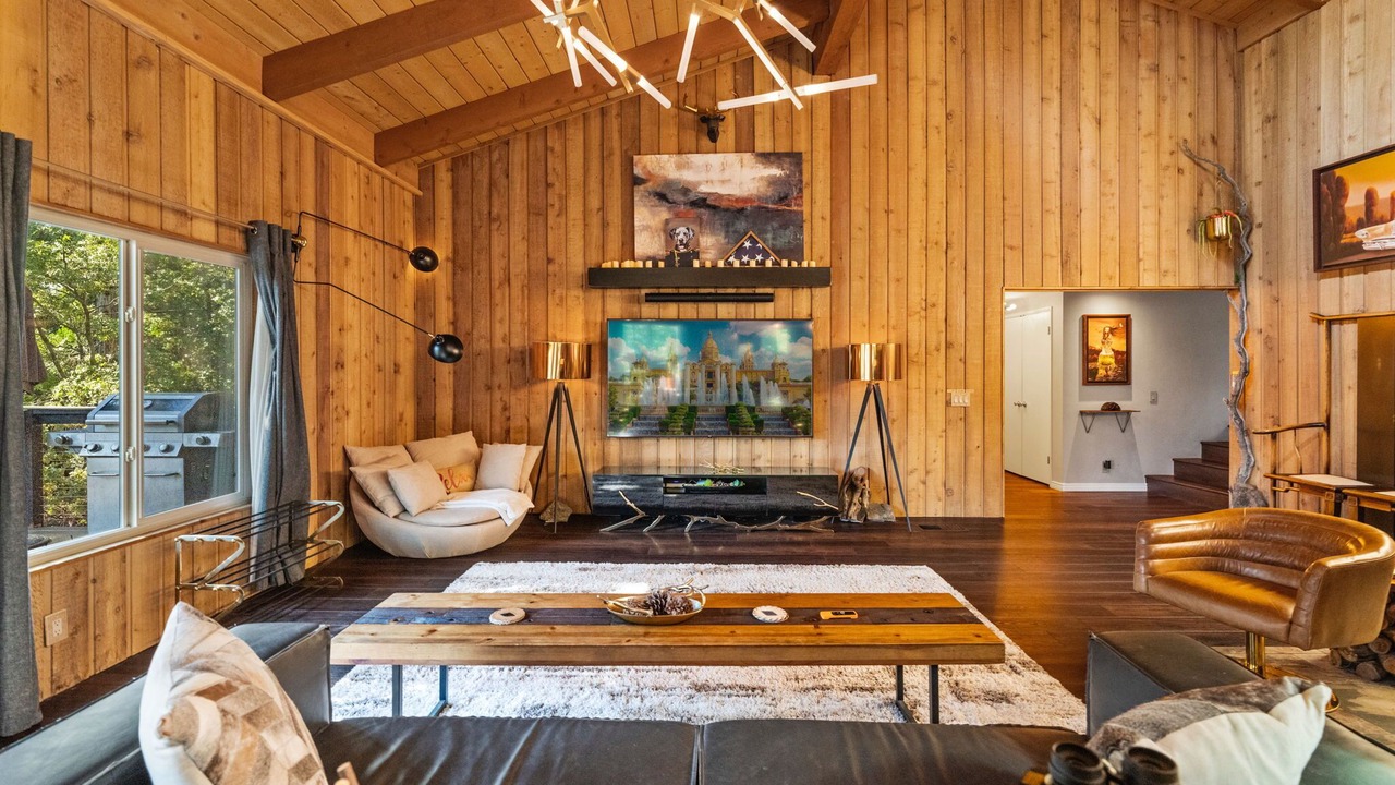Photo of Bedroom in Pine Cove