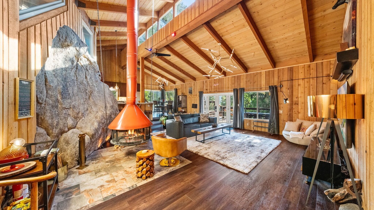 Photo of Livingroom in Pine Cove