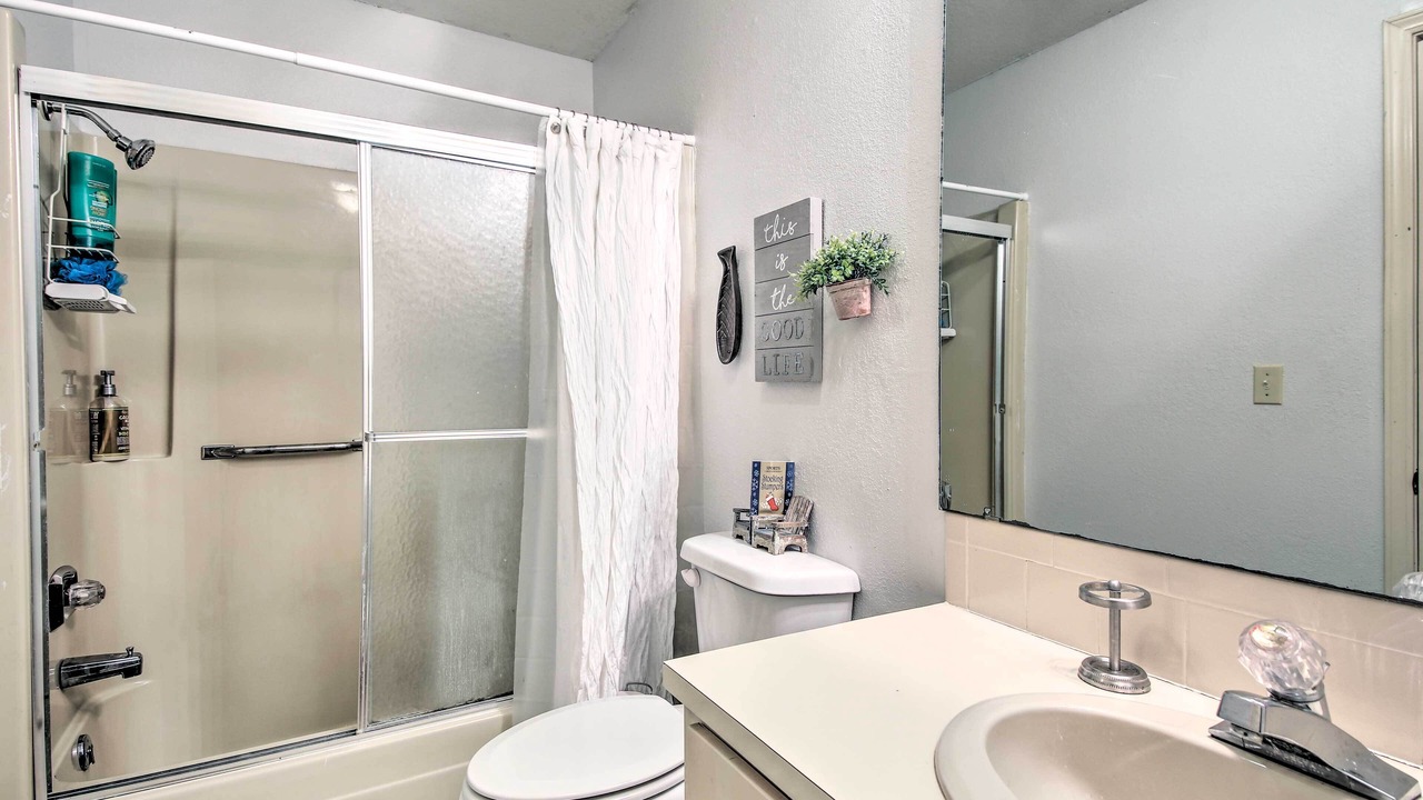 Photo of Bathroom in Eufaula