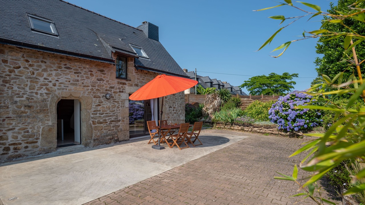 Photo of Outdoor in Cleguer