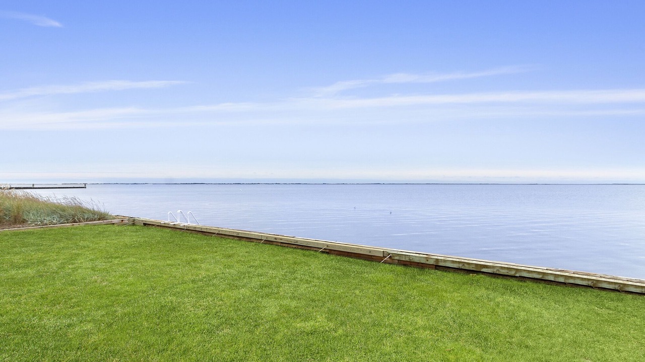 Photo of Others in Center Moriches