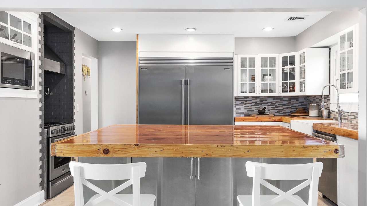 Photo of Kitchen in Center Moriches