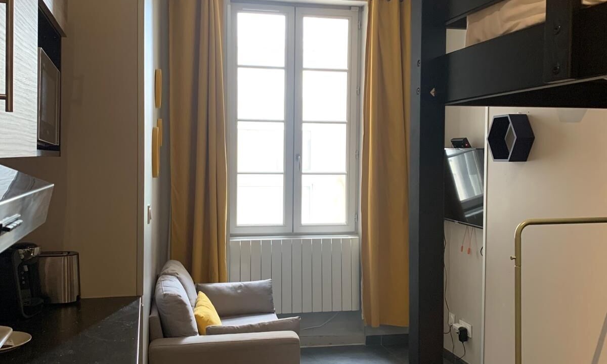 Photo of Livingroom in 2nd Arrondissement