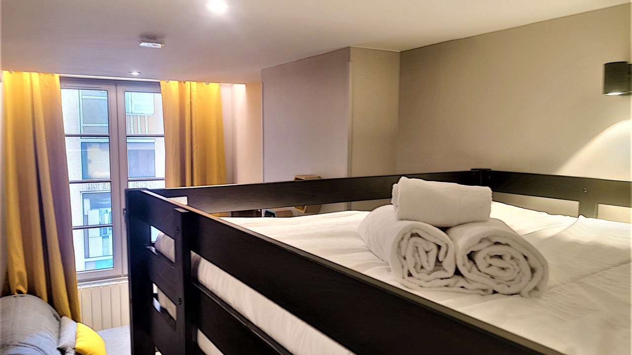 Photo of Bedroom in 2nd Arrondissement