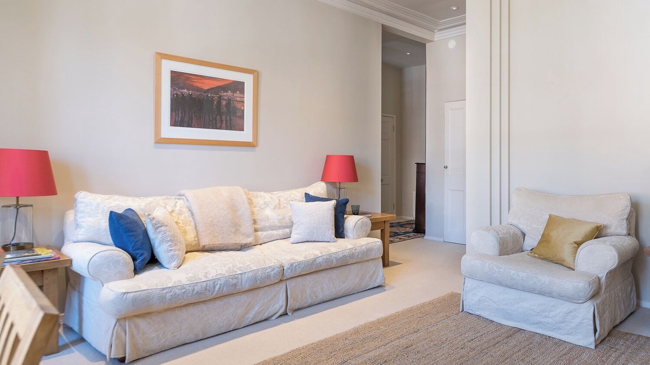 Photo of Livingroom in Frognal and Fitzjohns