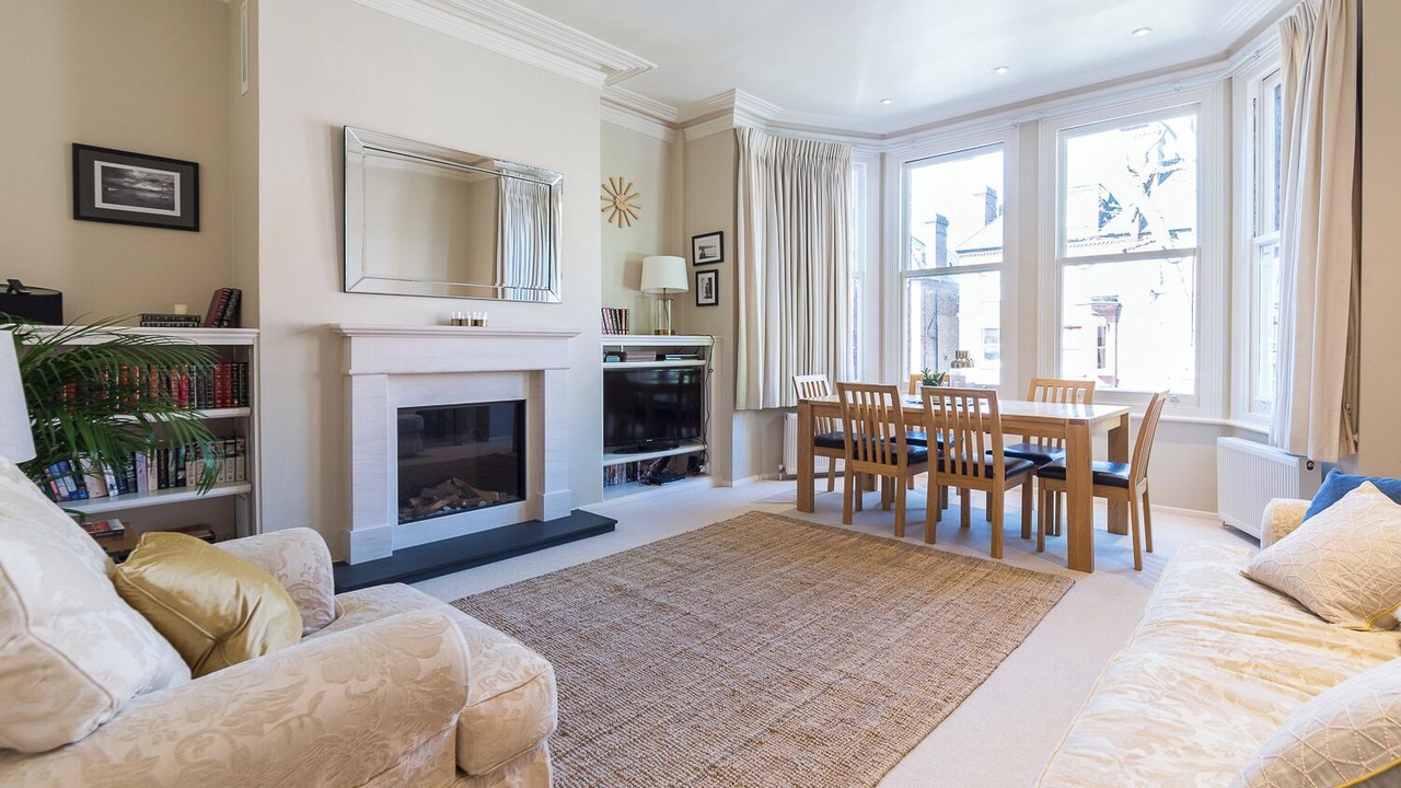 Photo of Livingroom in Frognal and Fitzjohns