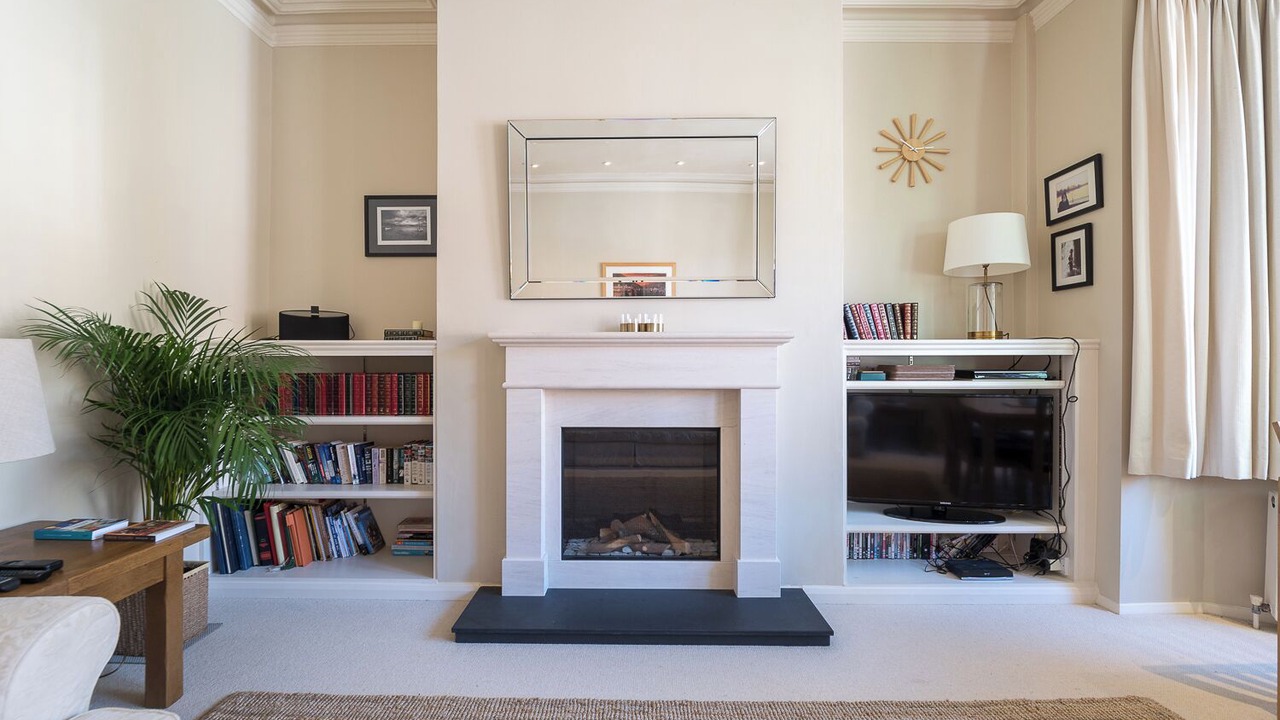 Photo of Livingroom in Frognal and Fitzjohns