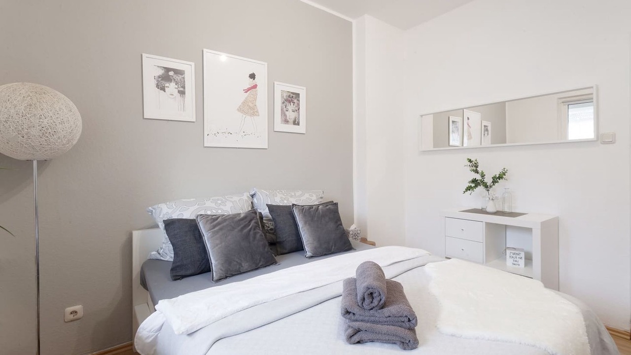 Photo of Bedroom in Vaucresson