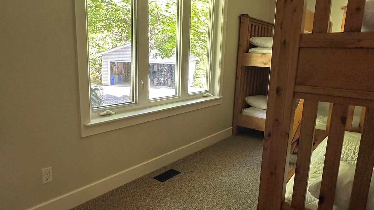 Photo of Bedroom in Algonquin Highlands