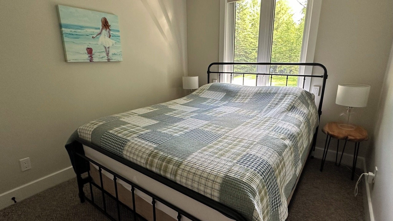Photo of Bedroom in Algonquin Highlands