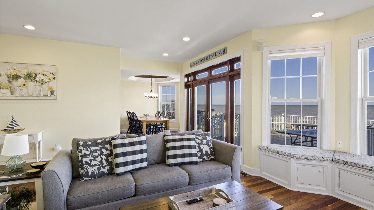 Photo of Livingroom in Hilton