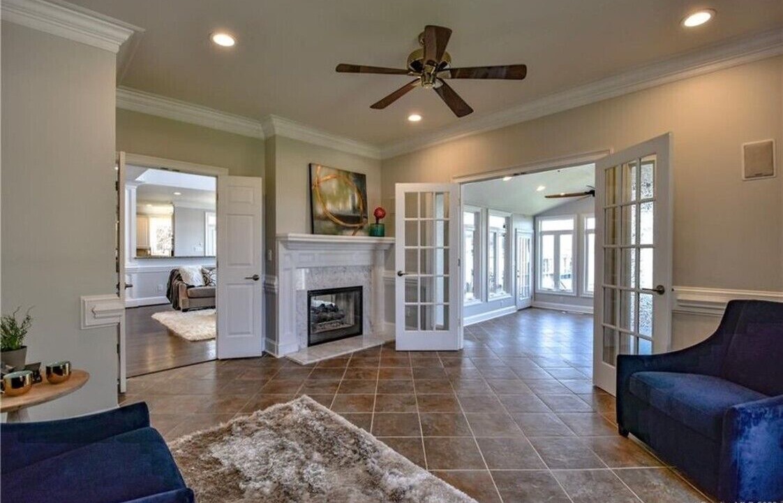 Photo of Livingroom in Lake Norman of Catawba