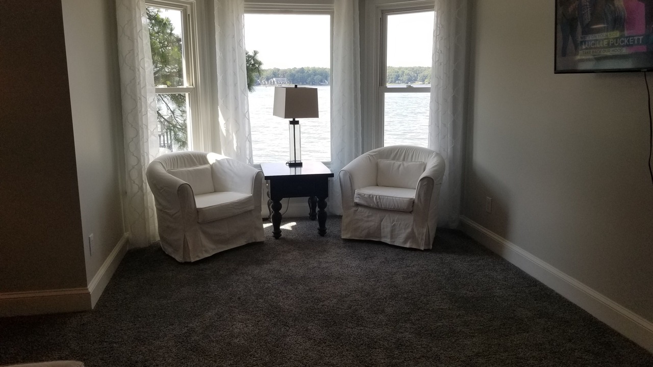 Photo of Livingroom in Lake Norman of Catawba