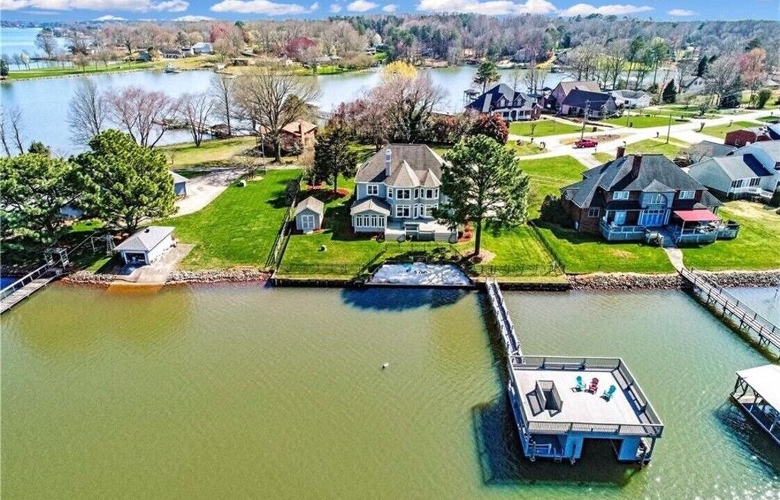 Photo of Outdoor in Lake Norman of Catawba