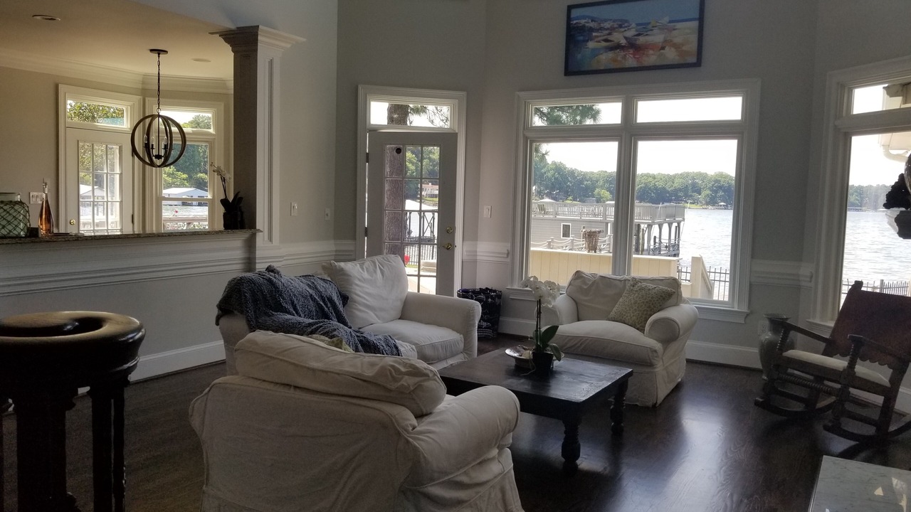 Photo of Livingroom in Lake Norman of Catawba