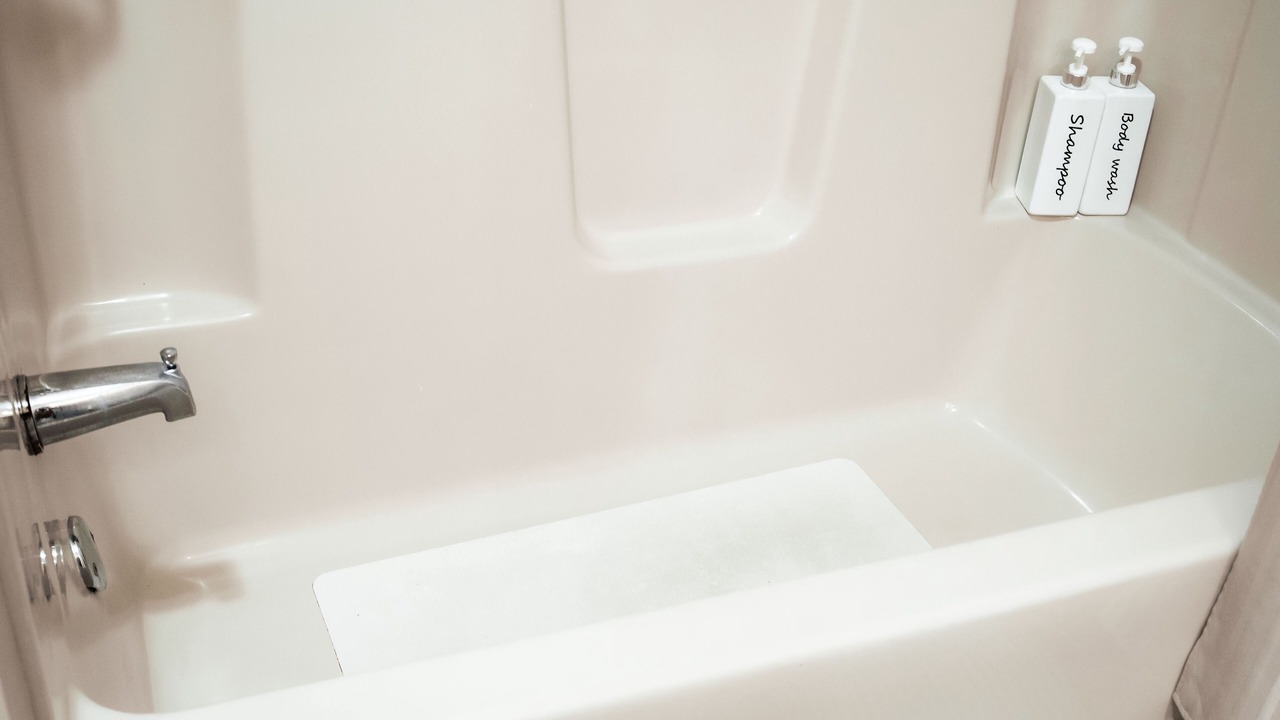 Photo of Bathroom in Toccoa