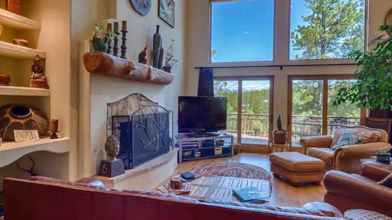 Photo of Livingroom in Angel Fire