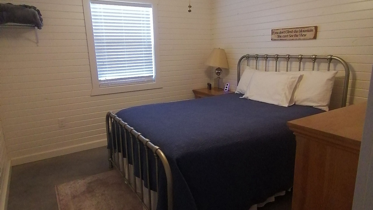 Photo of Bedroom in Mountain View