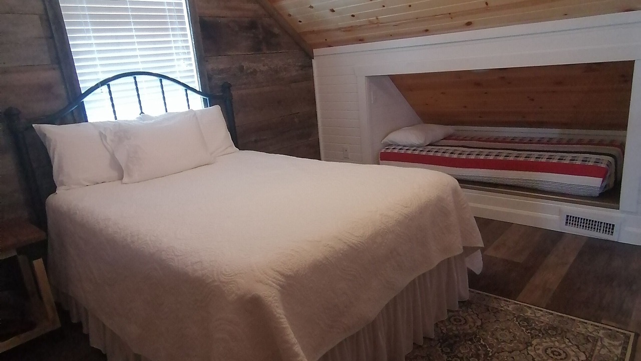Photo of Bedroom in Mountain View