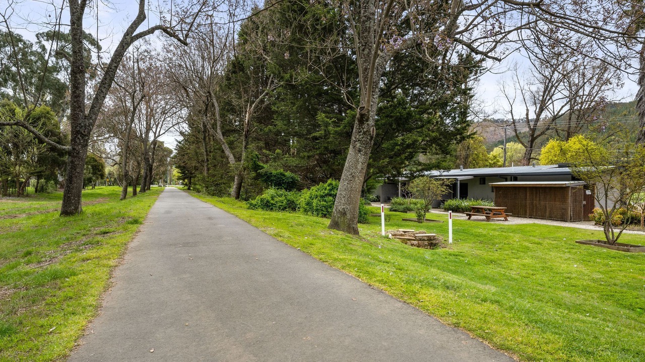 Photo of Outdoor in Bright