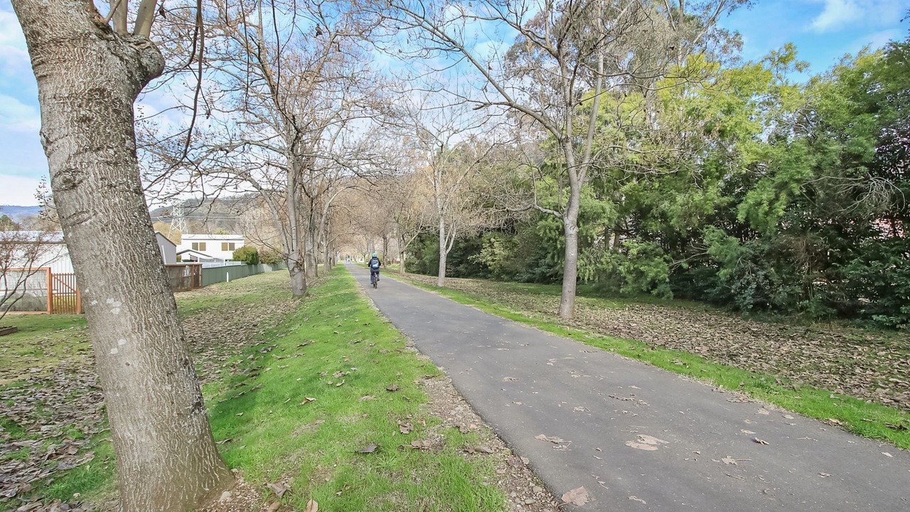 Photo of Outdoor in Bright