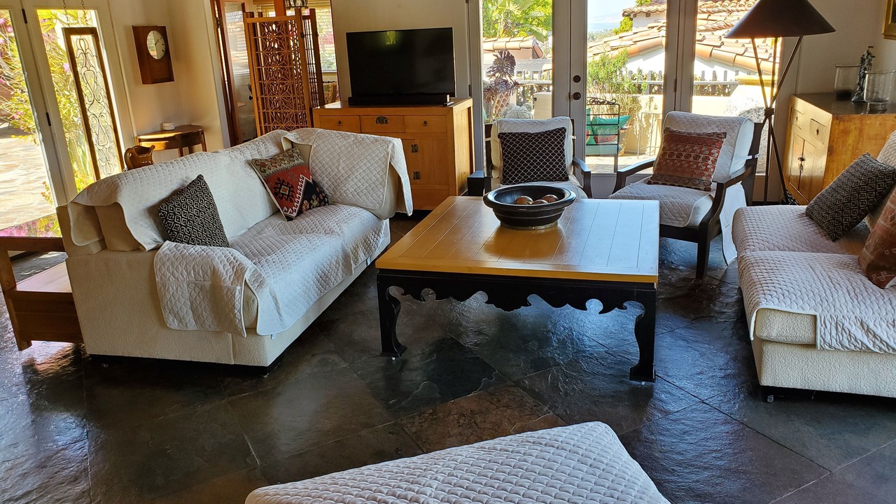 Photo of Livingroom in Hidden Valley