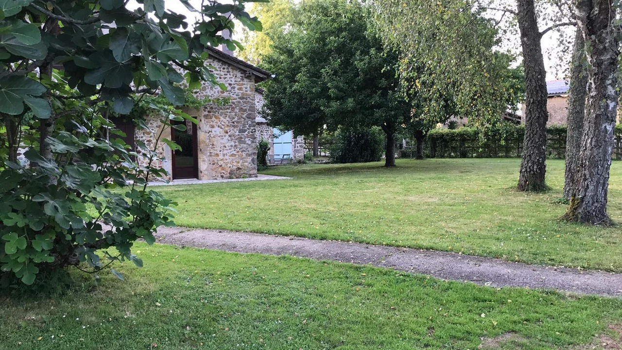 Photo of Outdoor in Suaux