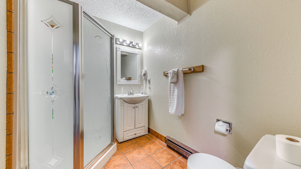 Photo of Bathroom in Ruidoso