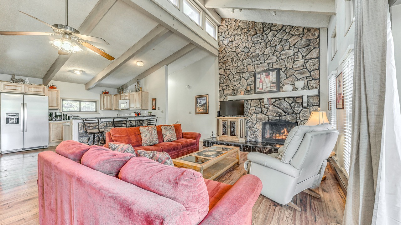 Photo of Livingroom in Ruidoso
