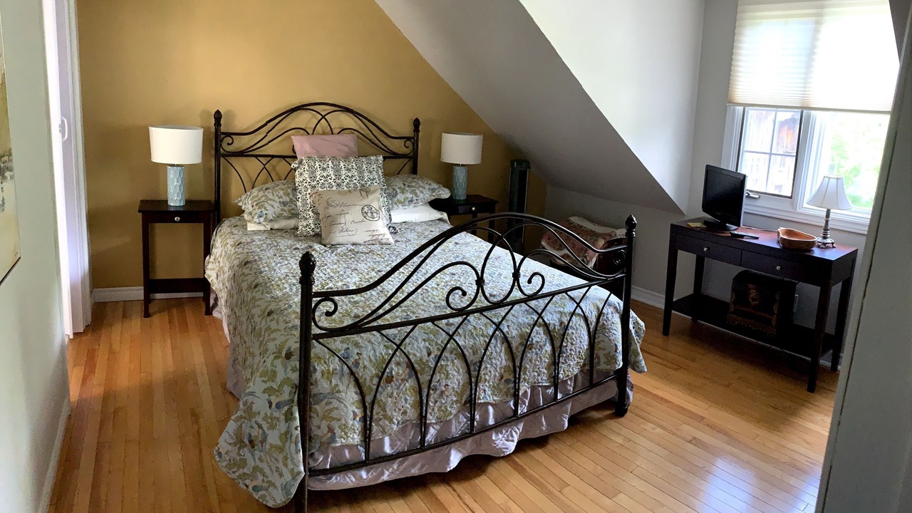 Photo of Bedroom in Oro-Medonte