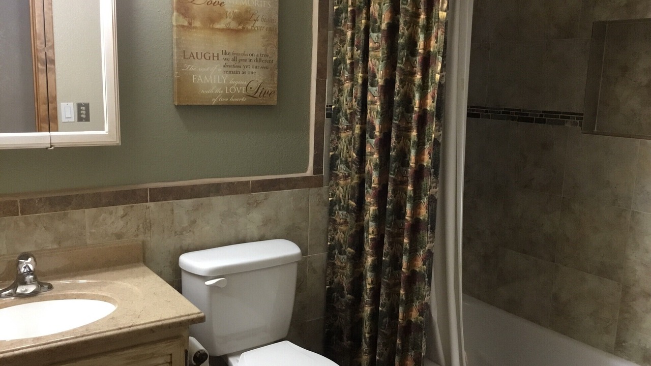 Photo of Bathroom in Ruidoso