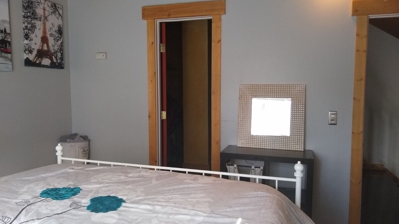 Photo of Bedroom in Lake Forest