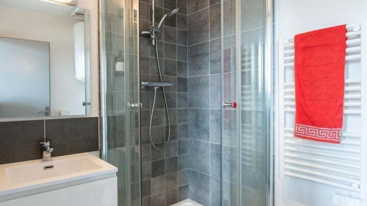 Photo of Bathroom in Villette - Maisons Neuves