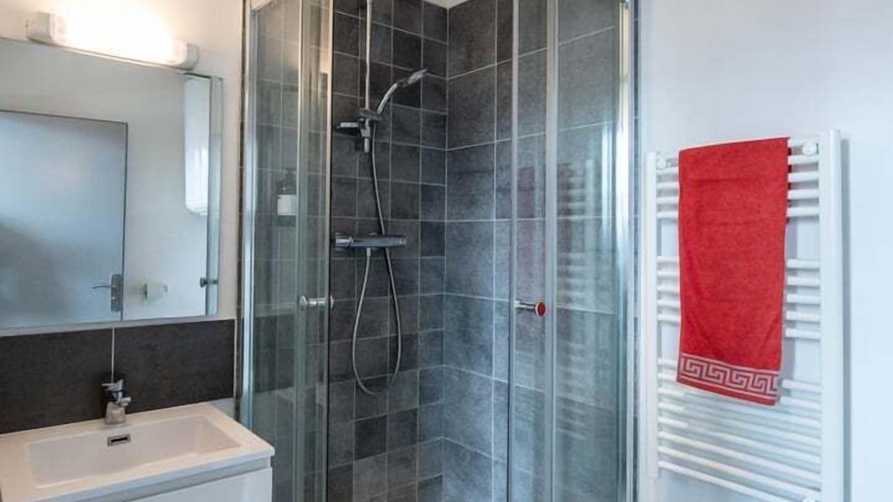 Photo of Bathroom in Villette - Maisons Neuves