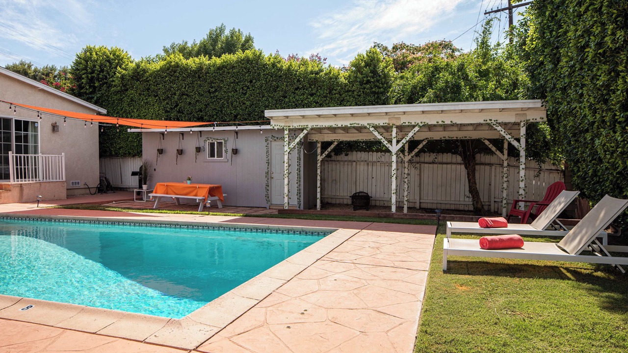 Photo of Outdoor in Encino