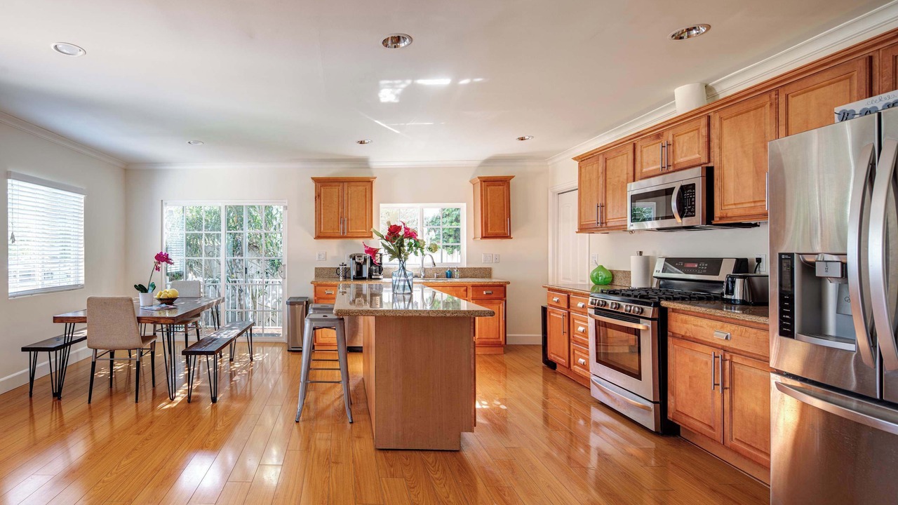 Photo of Kitchen in Encino