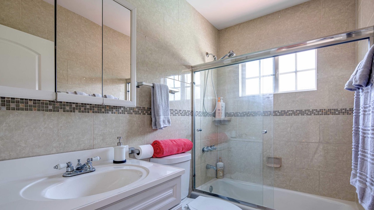 Photo of Bathroom in Encino
