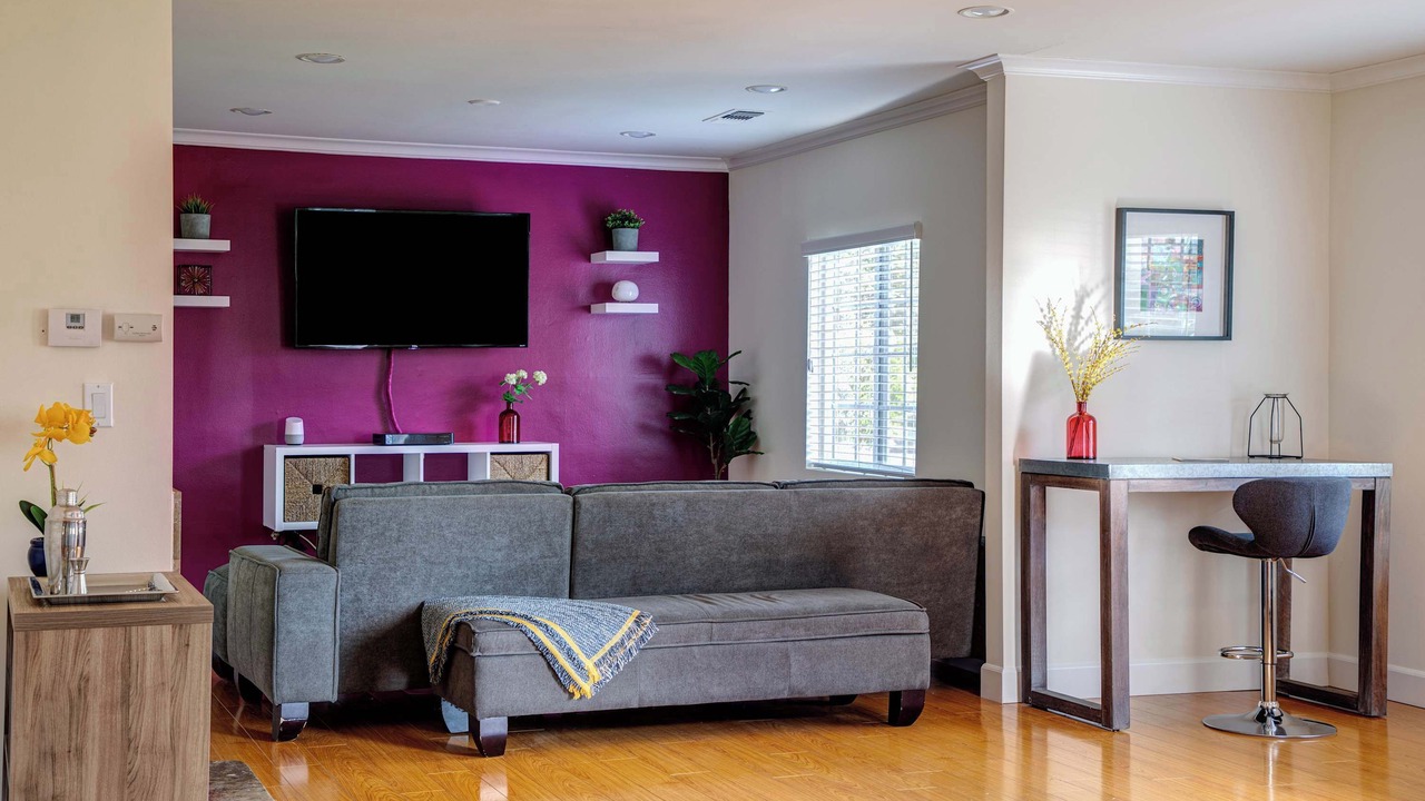 Photo of Livingroom in Encino